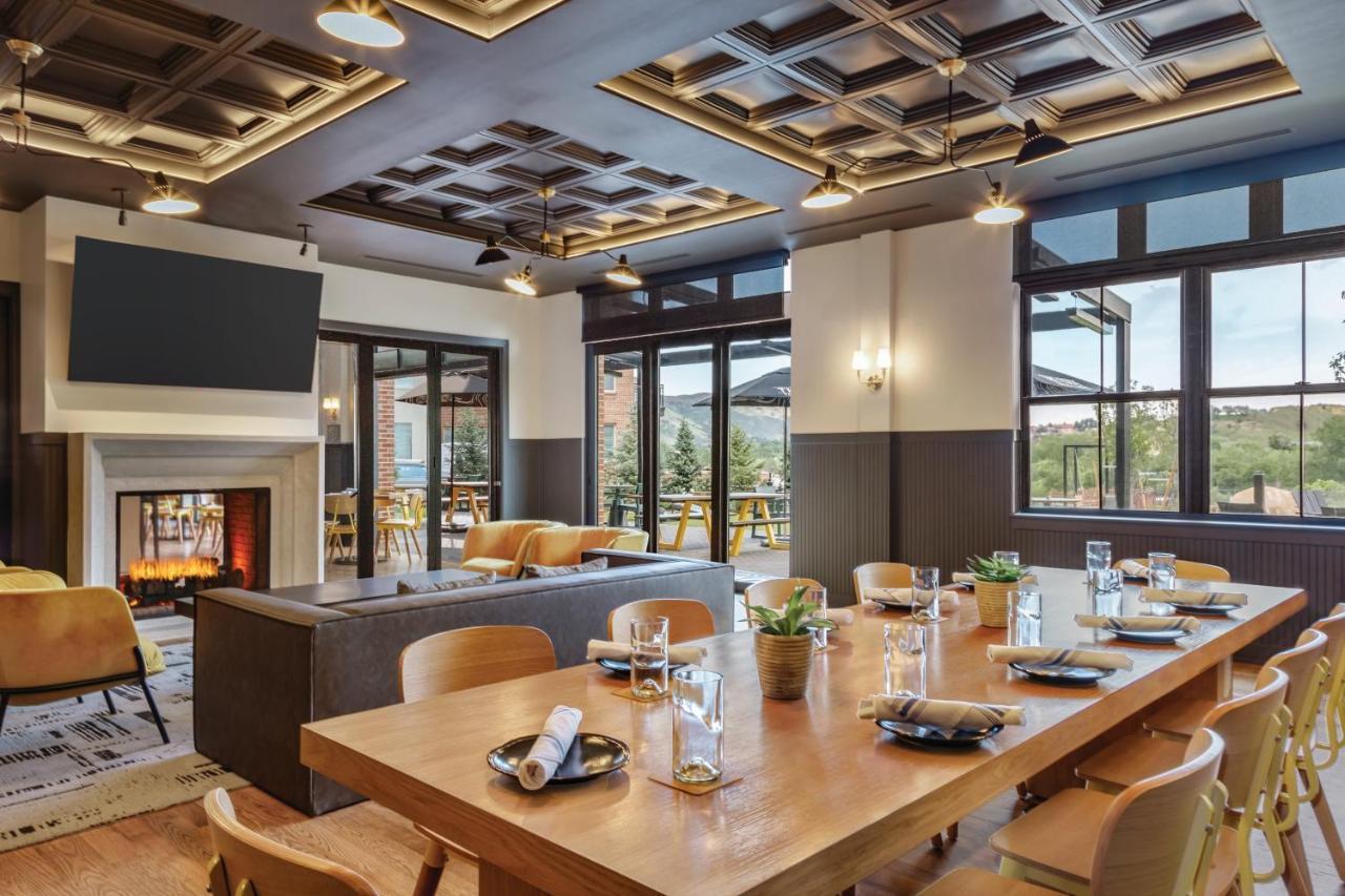 גולדן The Eddy Taproom & Hotel מראה חיצוני תמונה
